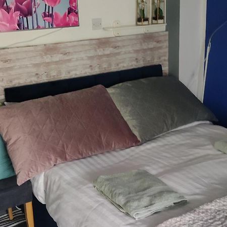 Joanna'S Studio , Key Locker By Whatsapp Own Entrance, Own Bathroom Youghal Exterior photo