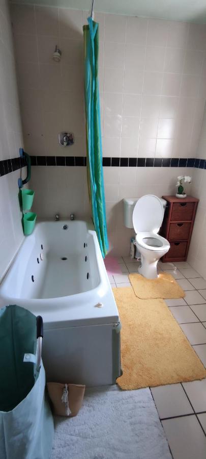 Joanna'S Studio , Key Locker By Whatsapp Own Entrance, Own Bathroom Youghal Exterior photo